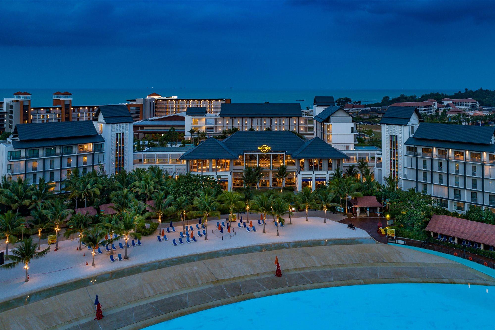 Hard Rock Hotel Desaru Coast Eksteriør billede The Village