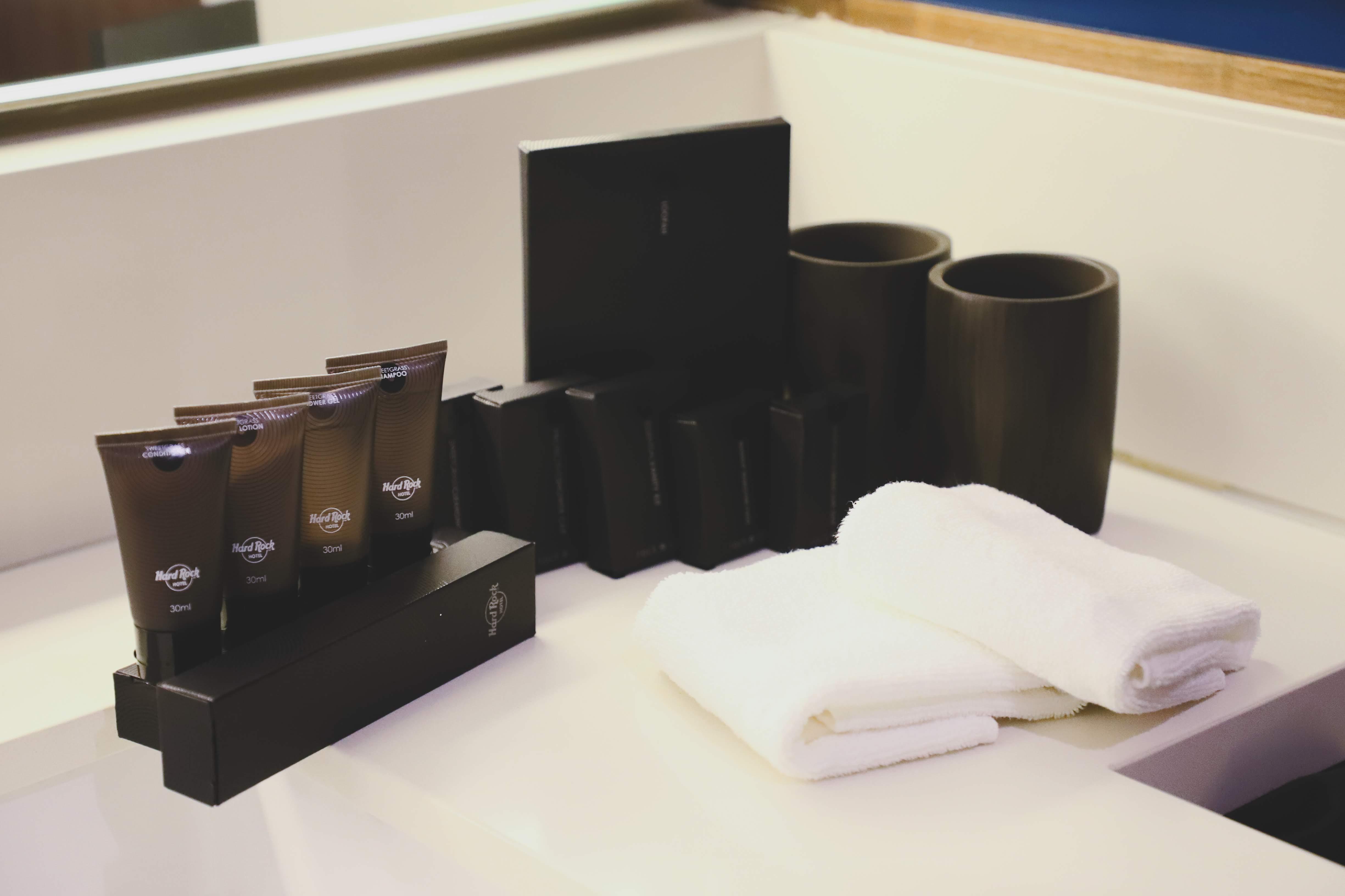 Hard Rock Hotel Desaru Coast Eksteriør billede The Rituals toiletries